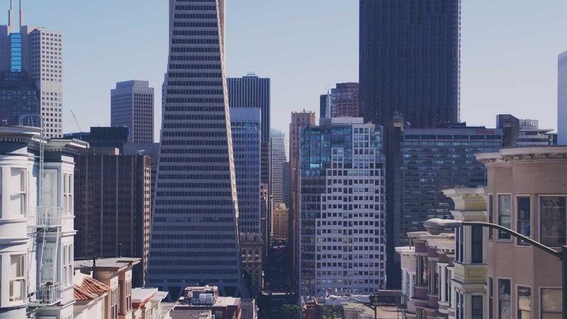 欧洲五大联赛足球比赛直播观赛指南示意图 - 展示多屏幕设备流畅观看体验