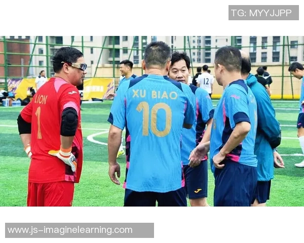 赛后分析:广州足球队与杭州足球队的战术配合与表现评估